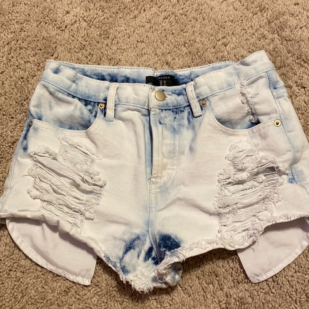 Light wash denim shorts